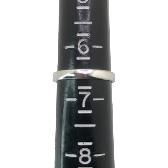 Silver and Green Rhinestone Statement Ring - Size 6.5 - Picture 7 of 7